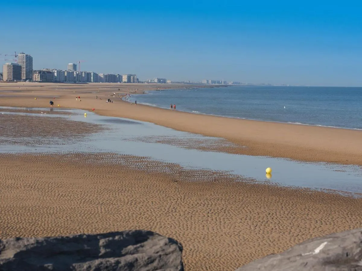 Apartment Residentie Golfslag By Interhome Oostende